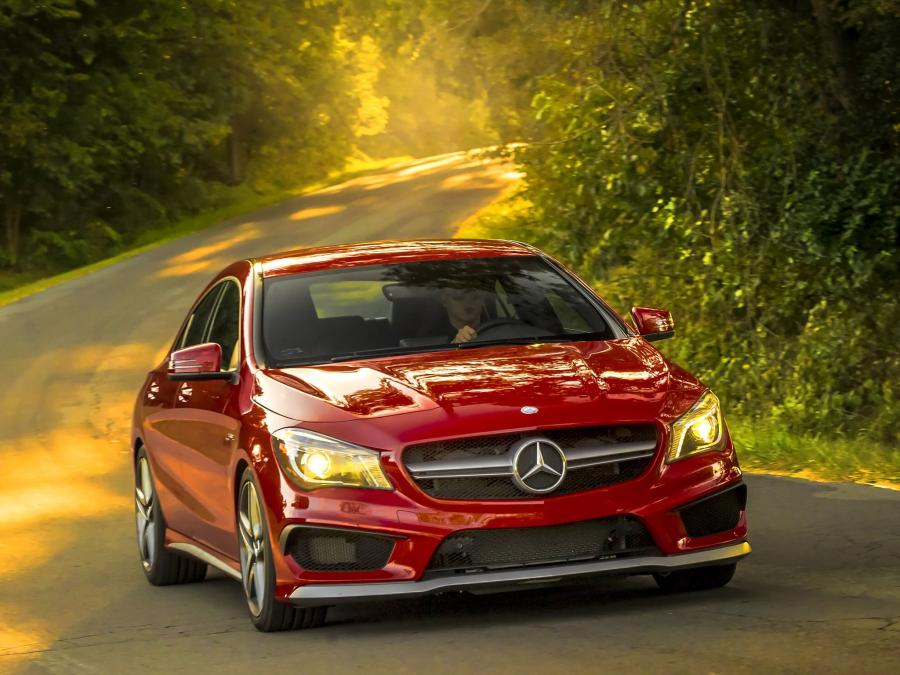  Mercedes-Benz CLA45 AMG 2013 года  (US) (фото 21 из 32)